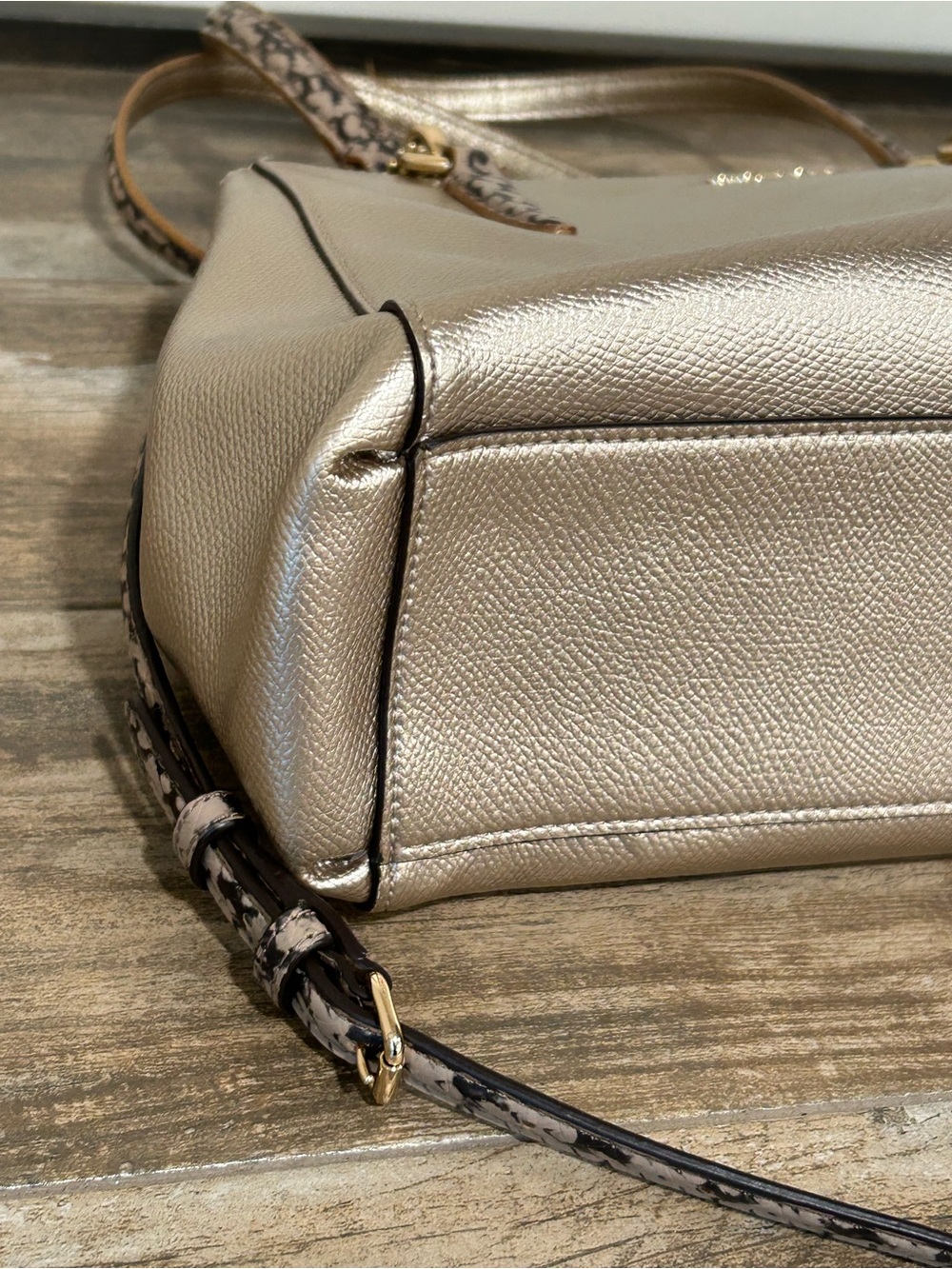 Coach Christie Gold Metallic Snake Embossed Satchel Strap Carry All Purse charm - Picture 6 of 14